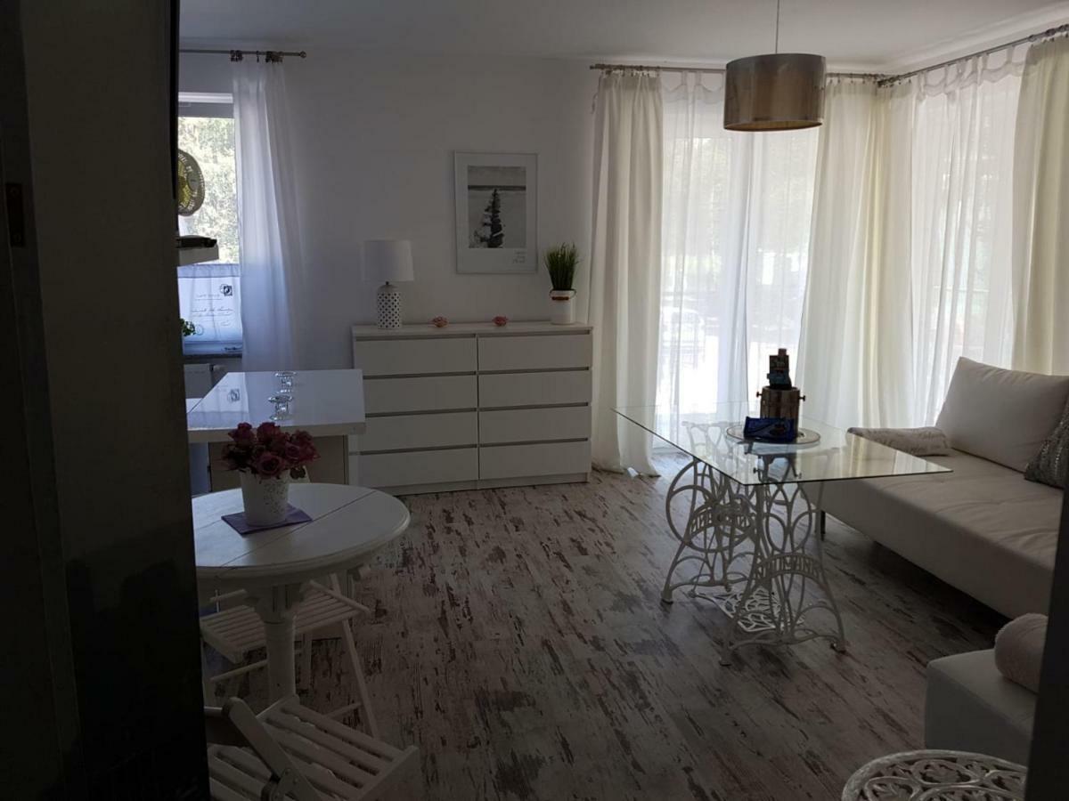 Apartament Lesny Dziwnówek Exteriér fotografie